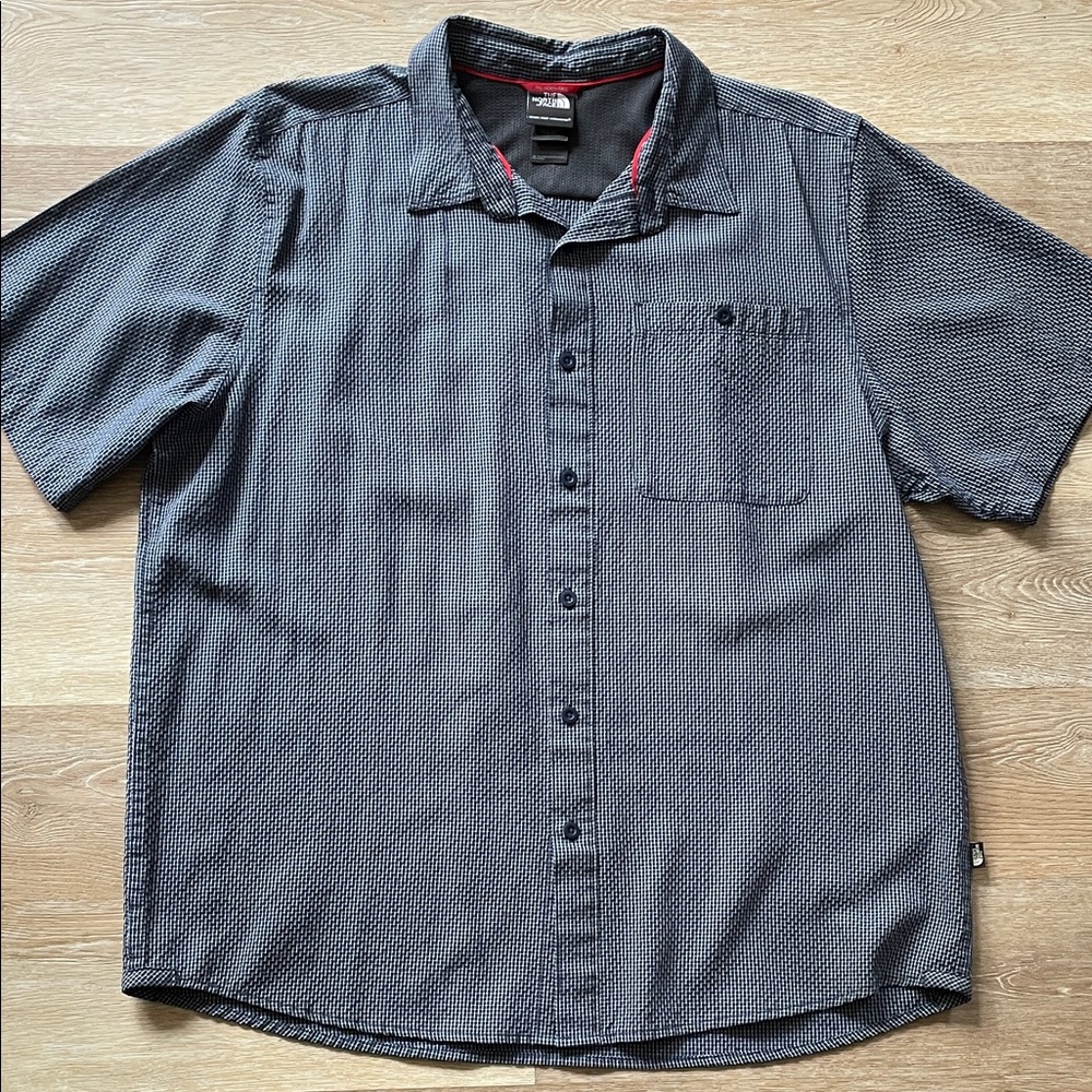 Men's North Face Short-Sleeve Button-Up Shirt